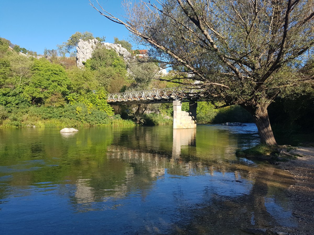 Brücke ( untere Grenze )