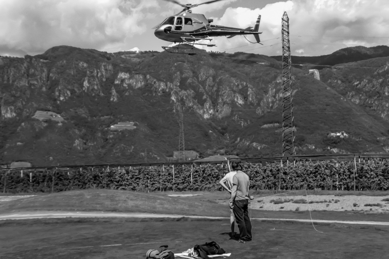 Der Hubschrauber gibt auf