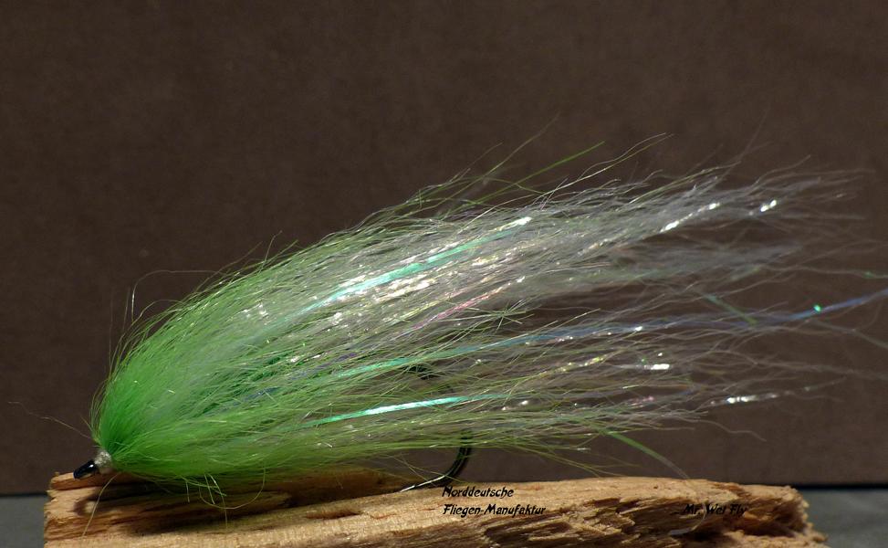 Barschstreamer Variationen 0411.JPG